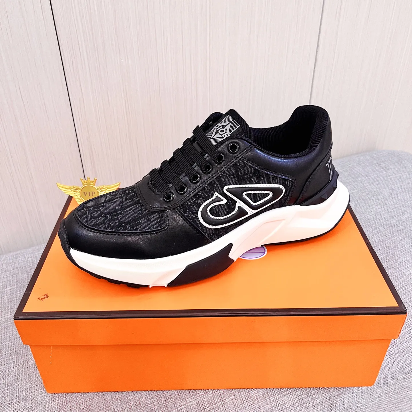 Men's Men's Shoes Men's Shoes💰 460 Men's Men's Shoes💰[Dior]🔥Men's high-end brand of shoes official website 1:1 latest masterpiece: the upper is made of Italian imported first-layer cowhide with a comfortable and breathable lining➕original non-slip and wear-resistant outsole🔥, making walking more convenient and comfortable! An exclusive new model, a stunning work, a beautiful 1:1 replica [color] compared to the official quality! Create a fashionable personality to set off your uniqueness! A must-have for trendy men! Classic🔥Size: 38-44 Color: 🔥Multiple colors available🔥